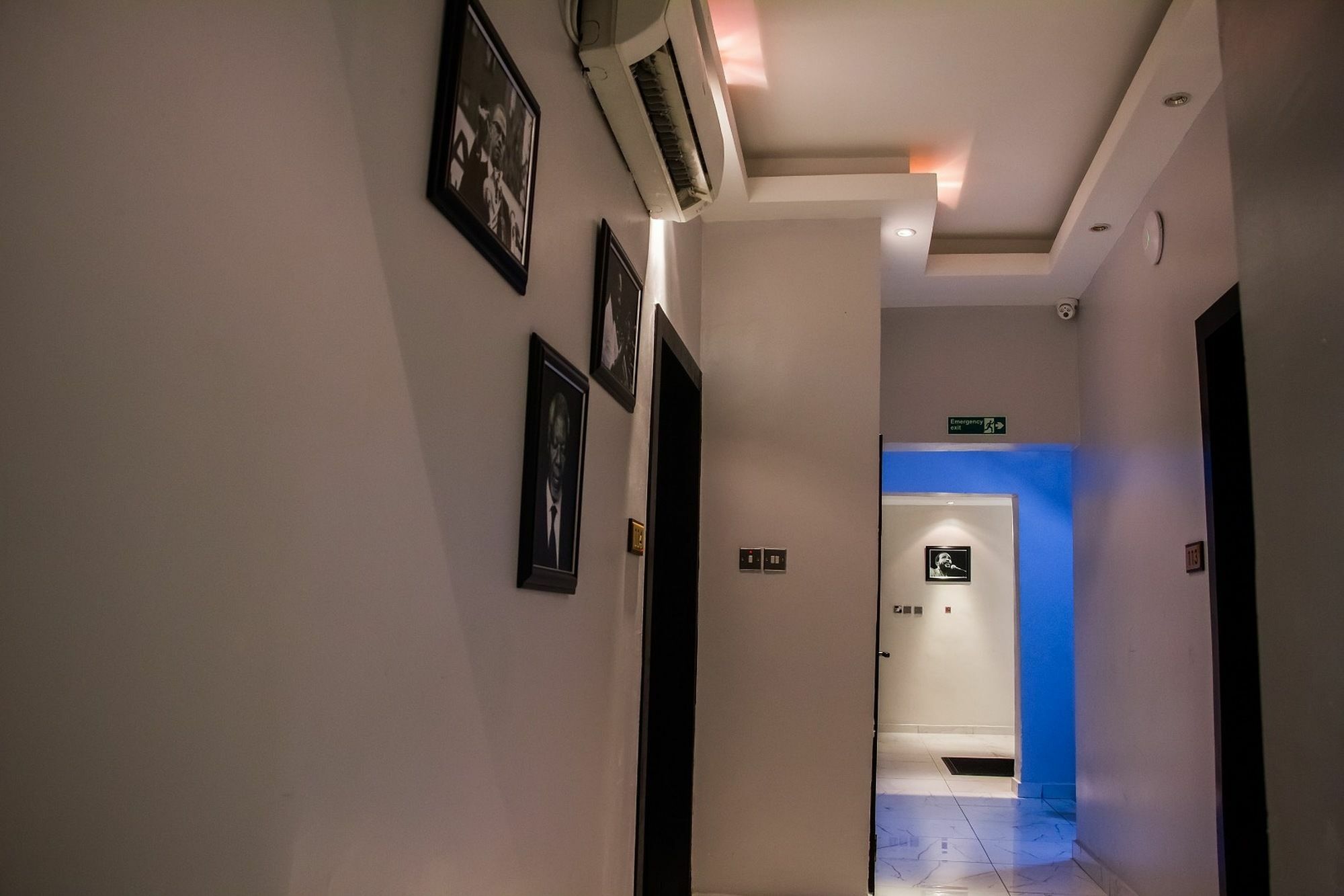 Glee Hotel Aliayabiagba Экстерьер фото
