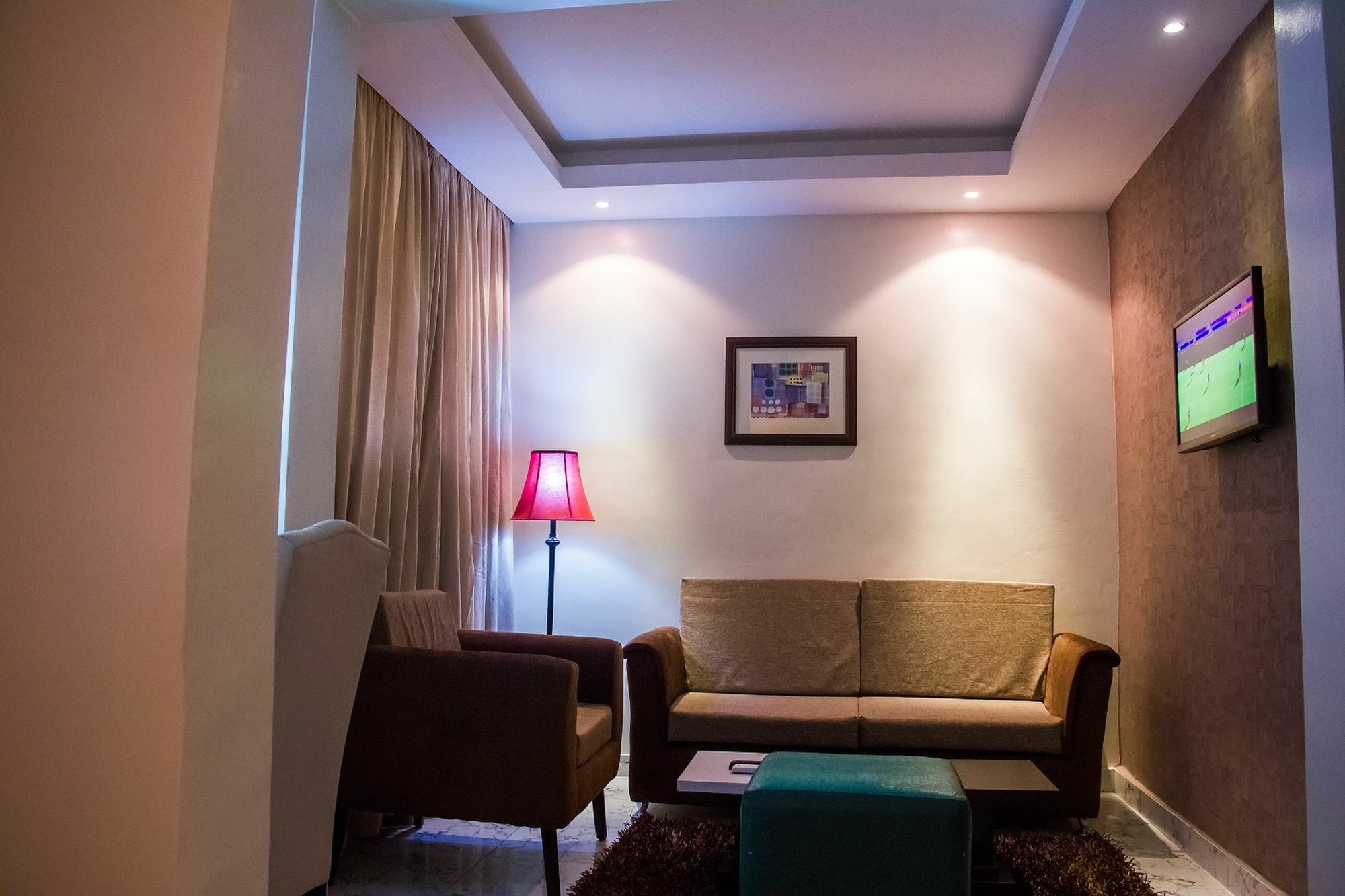 Glee Hotel Aliayabiagba Экстерьер фото