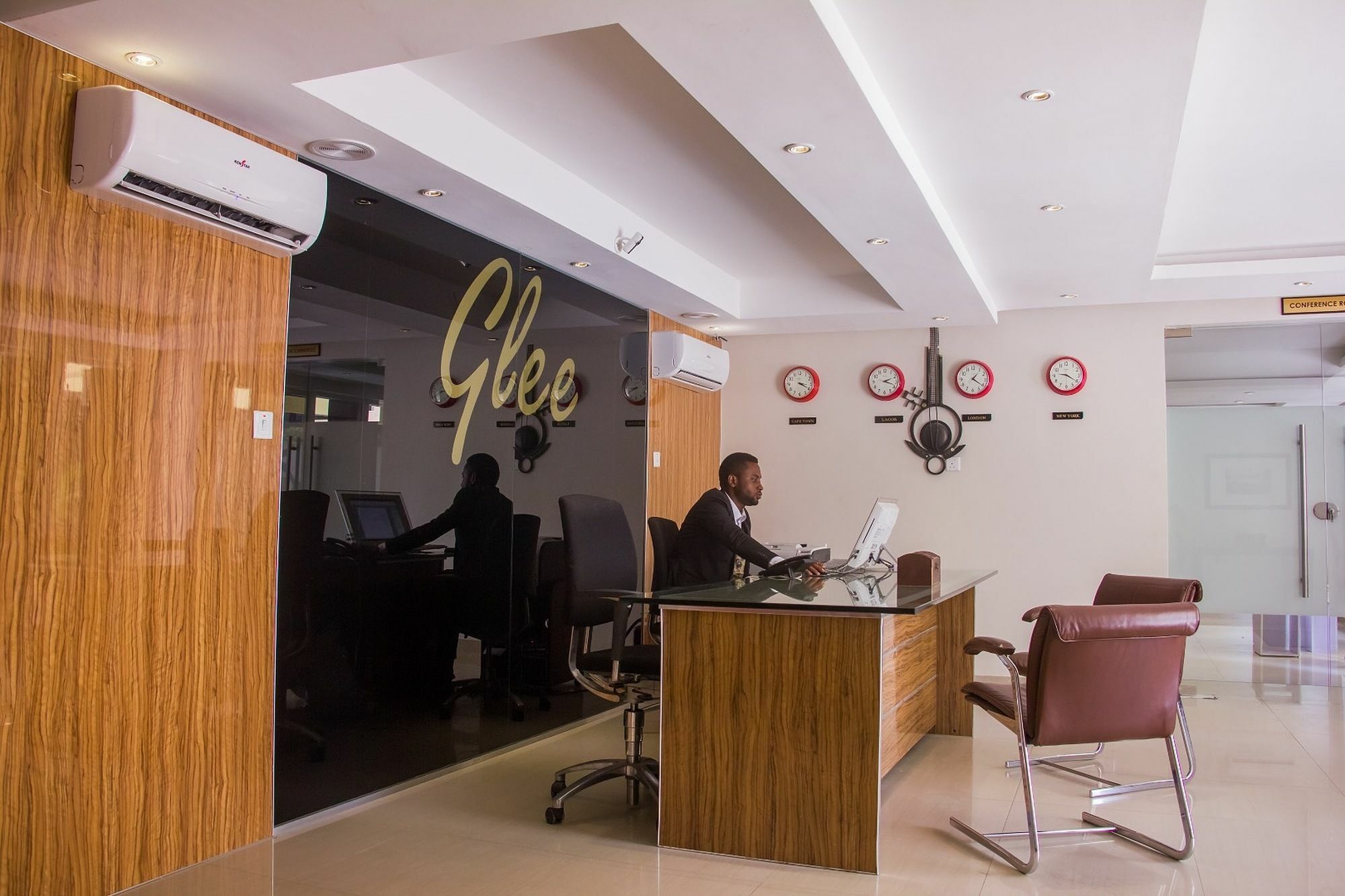 Glee Hotel Aliayabiagba Экстерьер фото