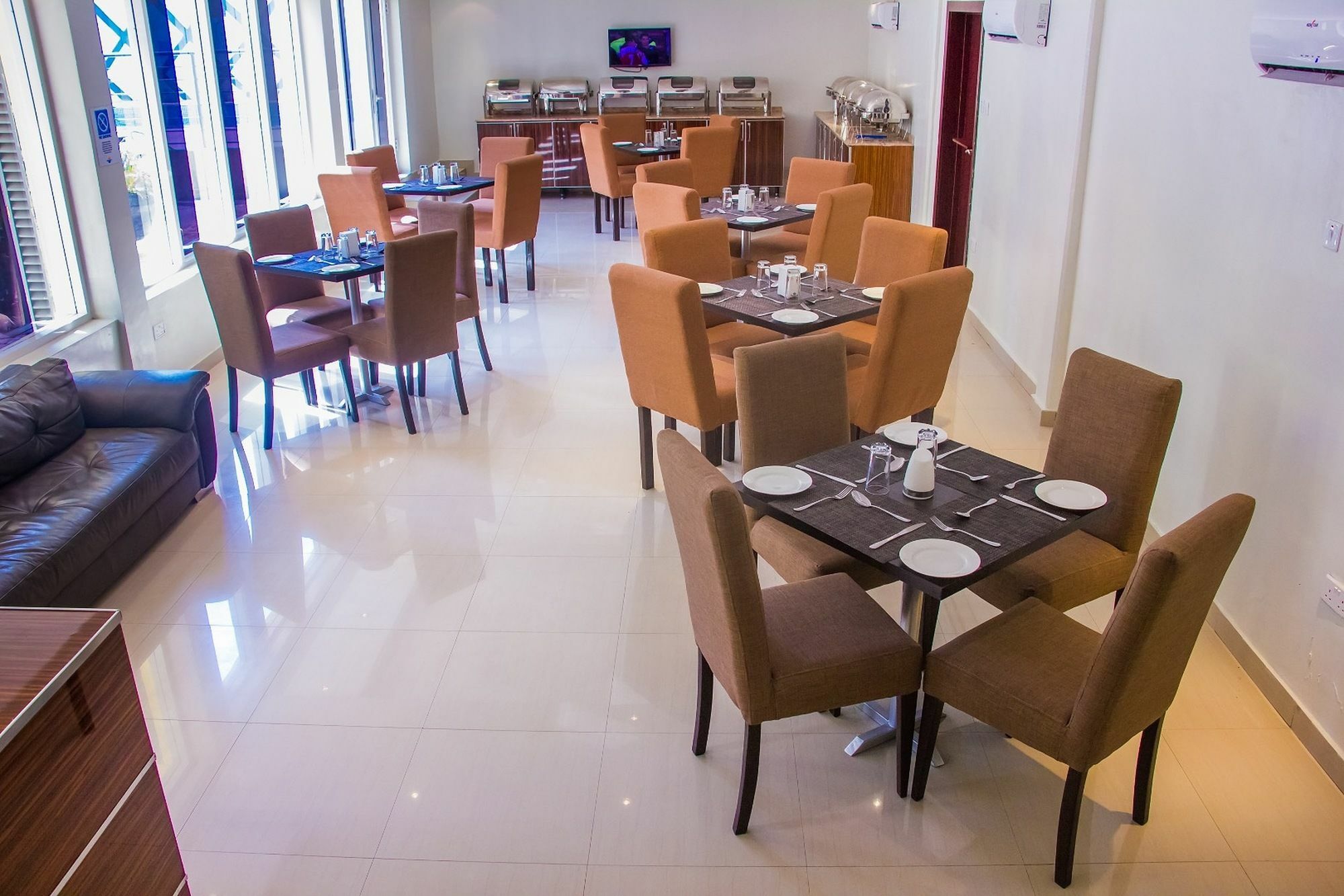 Glee Hotel Aliayabiagba Экстерьер фото