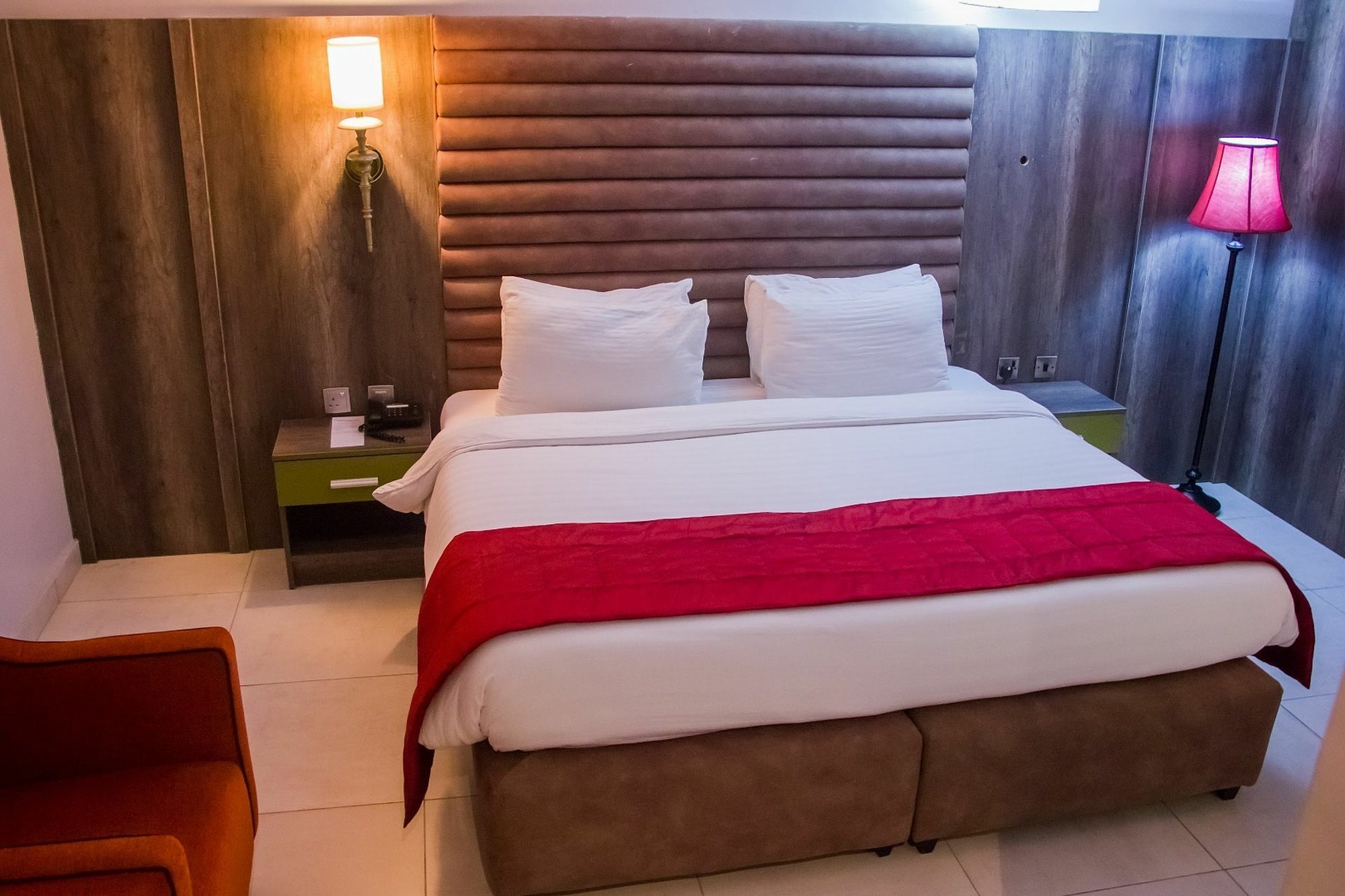 Glee Hotel Aliayabiagba Экстерьер фото